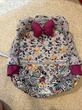 Vera Bradley Gray Disney Minnie & Friends Quilted Backpack with Pink Bow